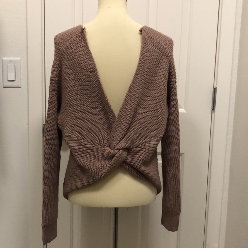 Brand  Love Tree Blush Twisted Back Winter Cozy Sweater. SUPER CUTE 🥰